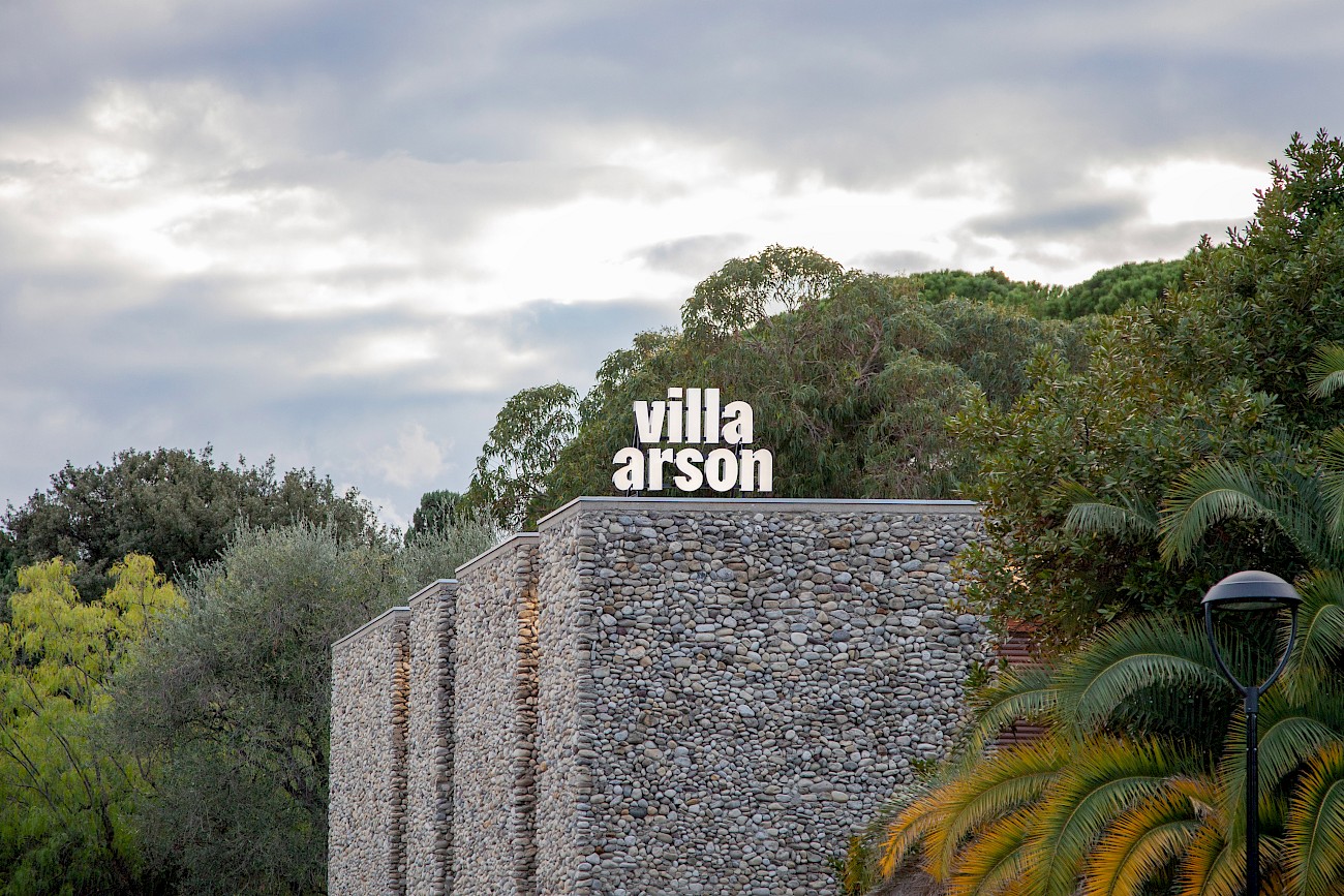 villa_arson_signage_01-1.jpg
